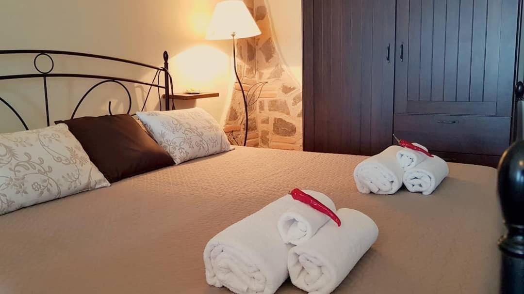 Perla Del Borgo Appartamenti Santa Caterina dello Ionio Esterno foto
