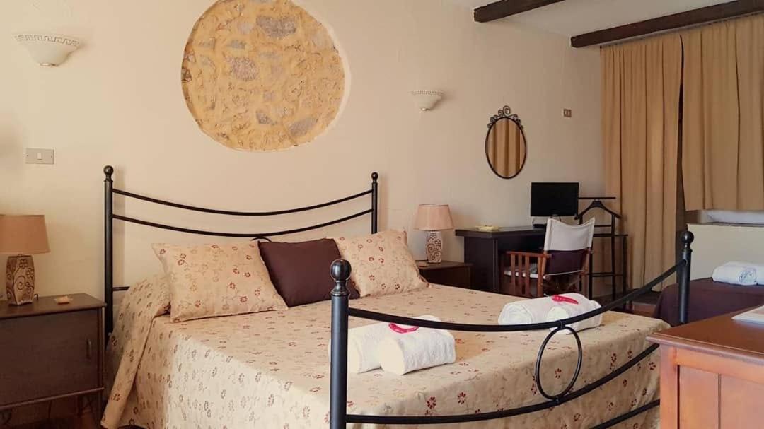 Perla Del Borgo Appartamenti Santa Caterina dello Ionio Esterno foto