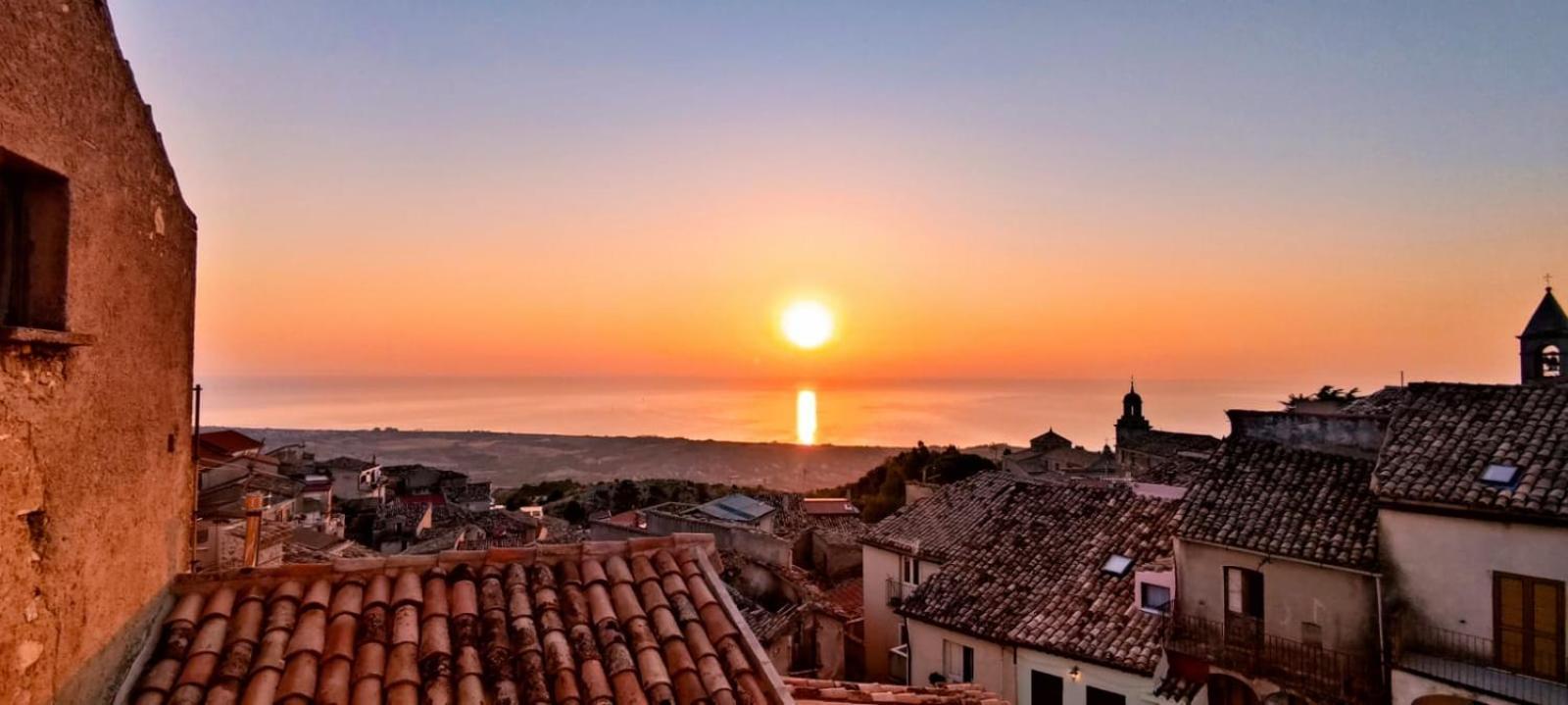 Perla Del Borgo Appartamenti Santa Caterina dello Ionio Esterno foto