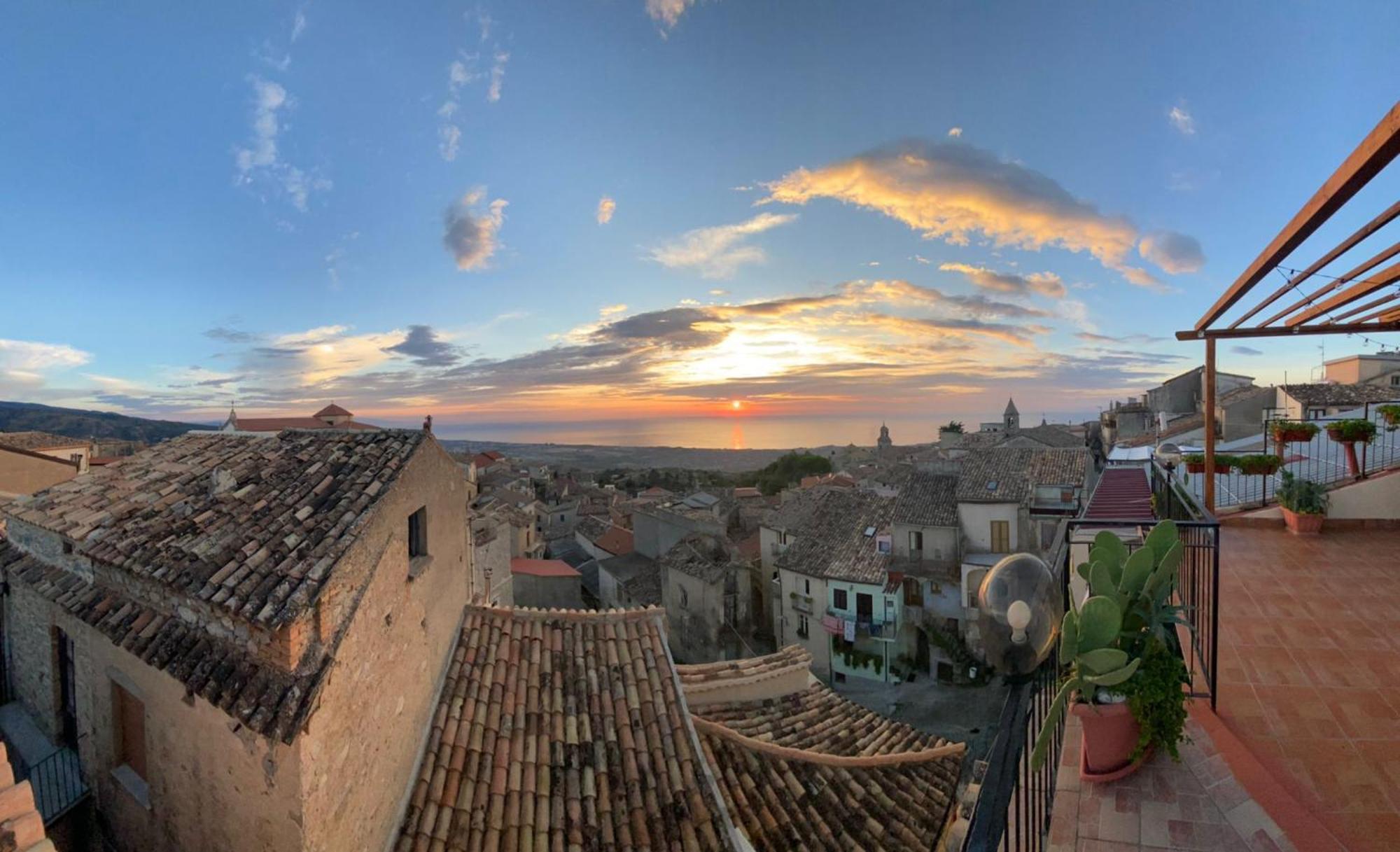 Perla Del Borgo Appartamenti Santa Caterina dello Ionio Esterno foto